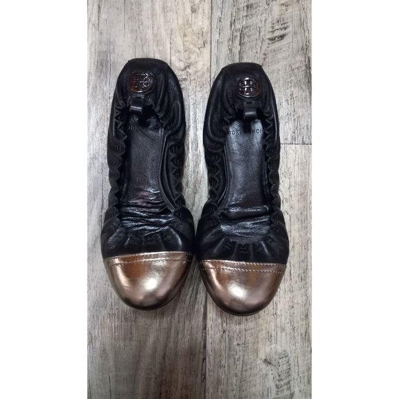 Tory Burch 6.5 Abbey Metallic Black Leather Cap Toe Ballet Casual Occasion Flats - Picture 1 of 5
